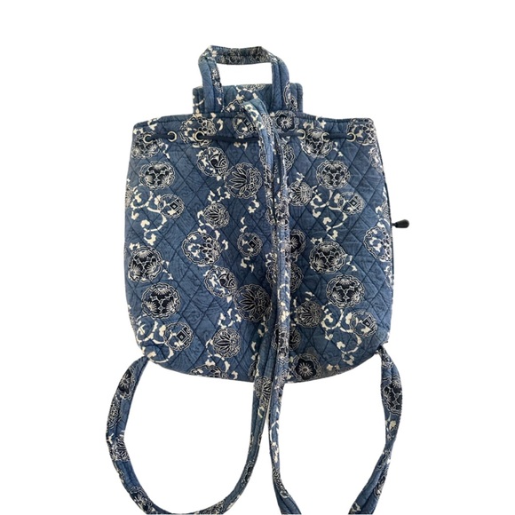 Dusty Blue quilted‎ backpack - Picture 3 of 9